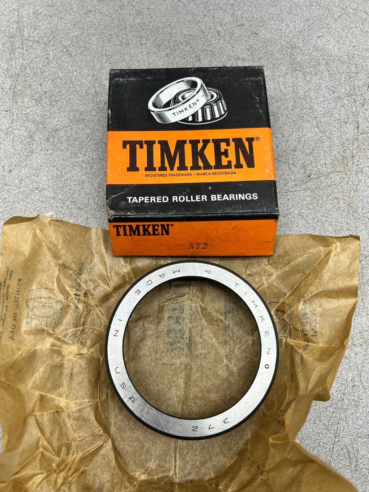 NEW IN BOX TIMKEN BEARING 372