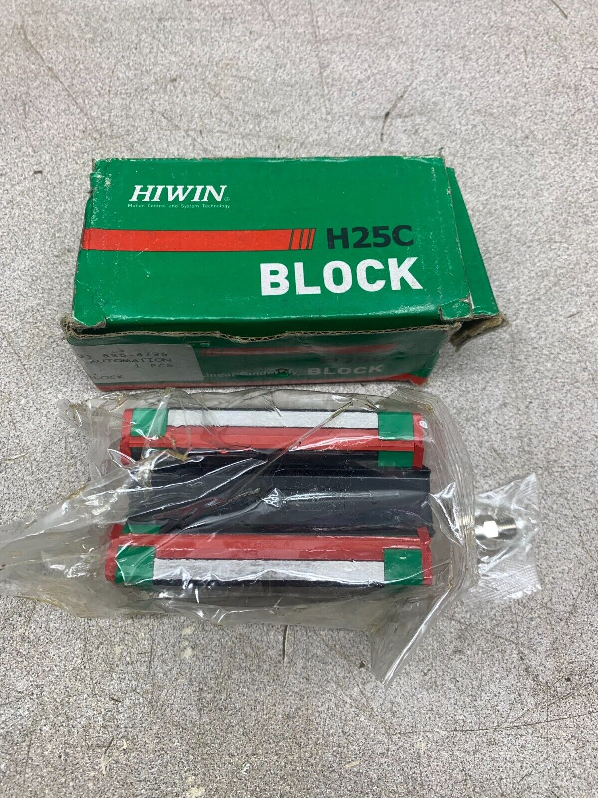 NEW IN BOX HIWIN H25C LINEAR GUIDE BEARING BLOCK HGH-25-CA-ZA-H