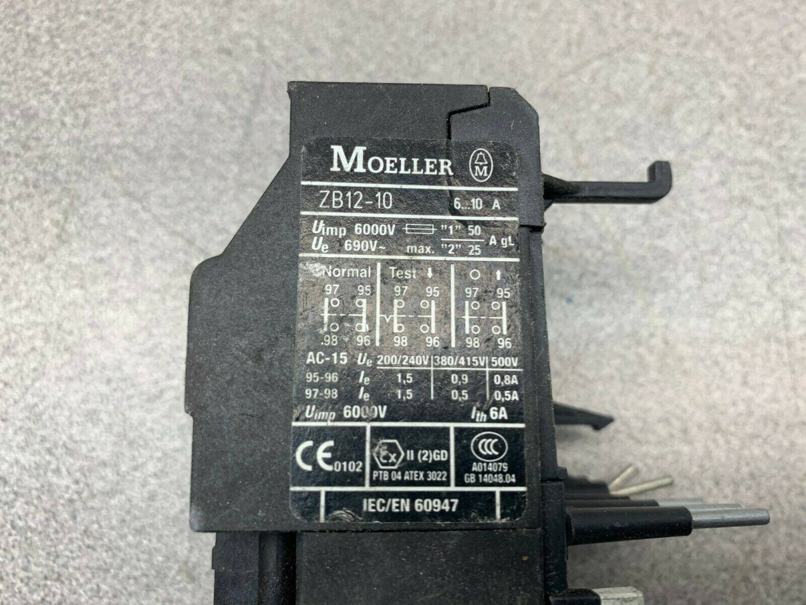 USED MOELLER RELAY ZB12-10