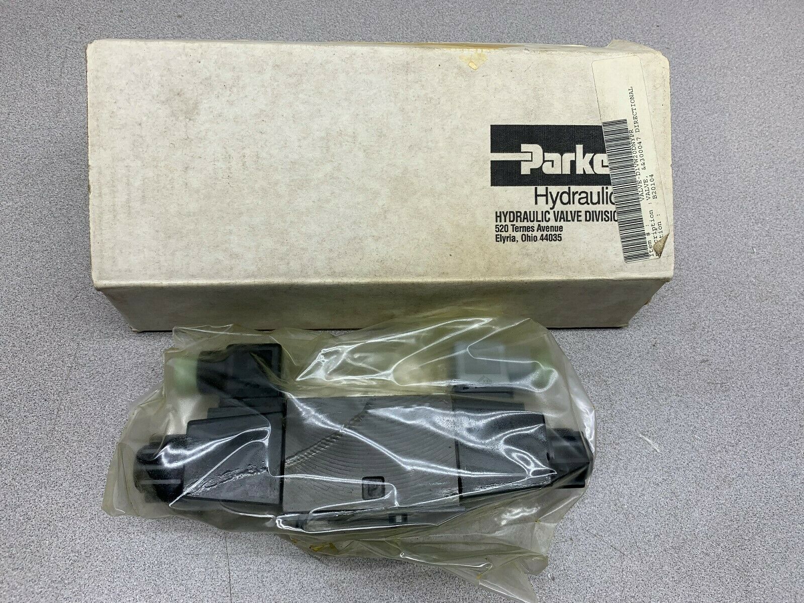 NEW IN BOX PARKER VALVE D1VW20DNYPE75