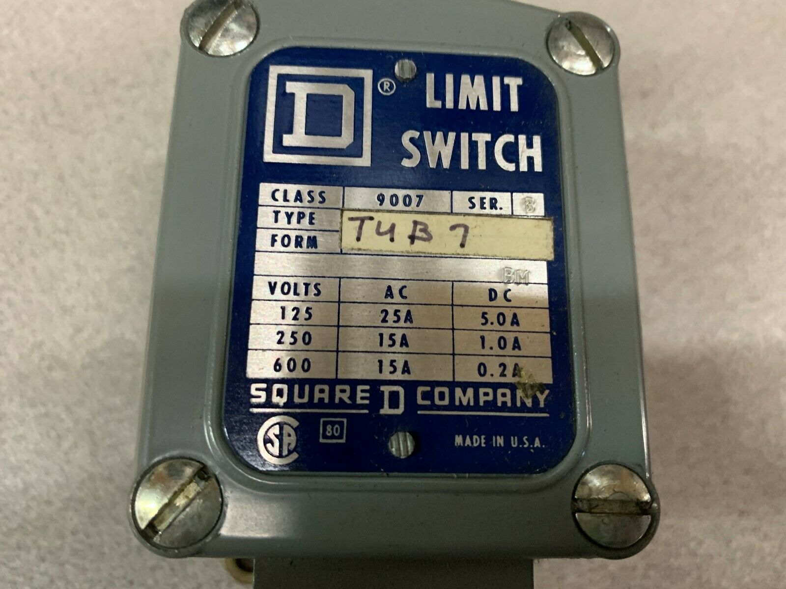 NEW NO BOX SQUARE D LIMIT SWITCH 9007 TUB7