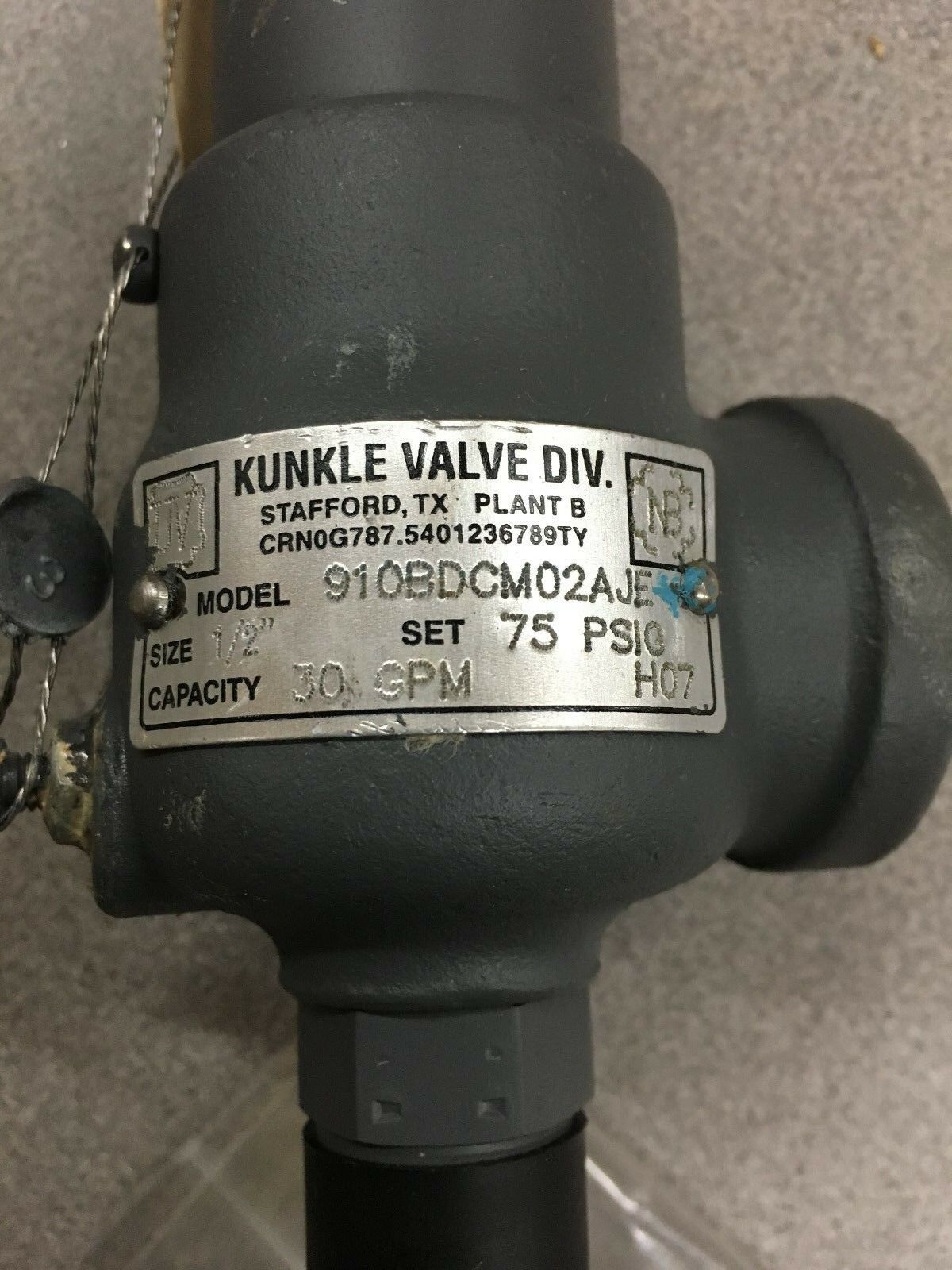 NEW IN BOX KNUCKLE 1/2" SAFETY VALVE 910BDCM02AJE