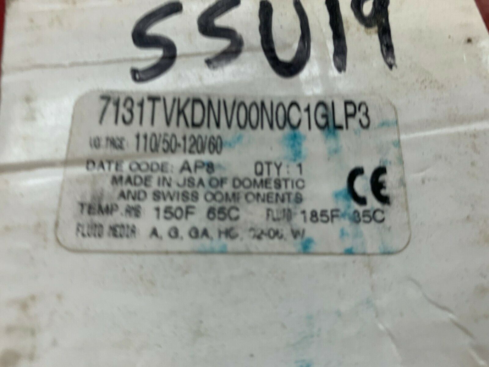 NEW IN BOX PARKER SOLENOID VALVE 7131TVKDNV00N0C16CP3