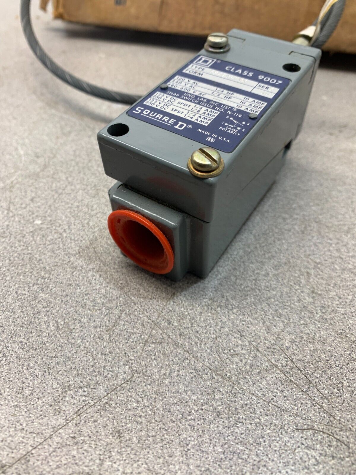 NEW IN BOX SQUARE D HEAVY DUTY LIMIT SWITCH 9007 B54ECRB1