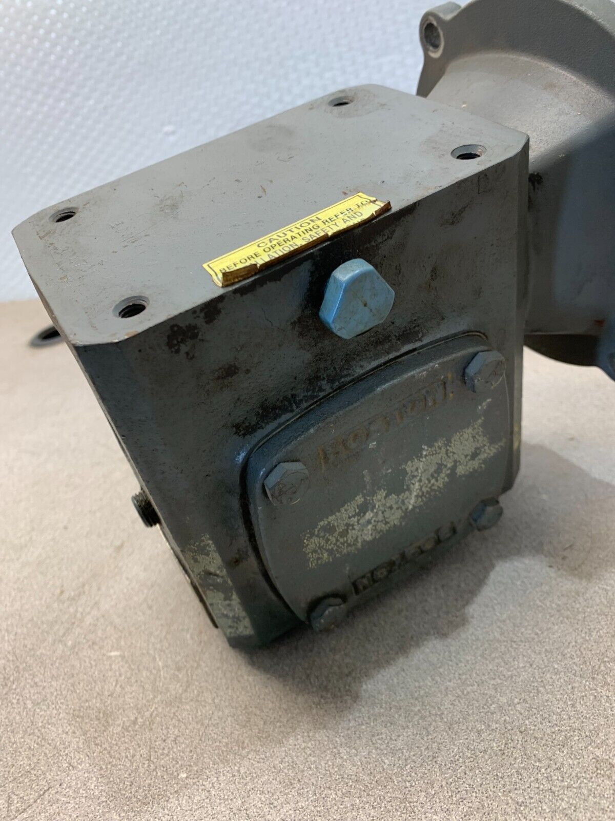 USED BOSTON GEAR SPEED REDUCER 60:1 RATIO F718-60-B5-J