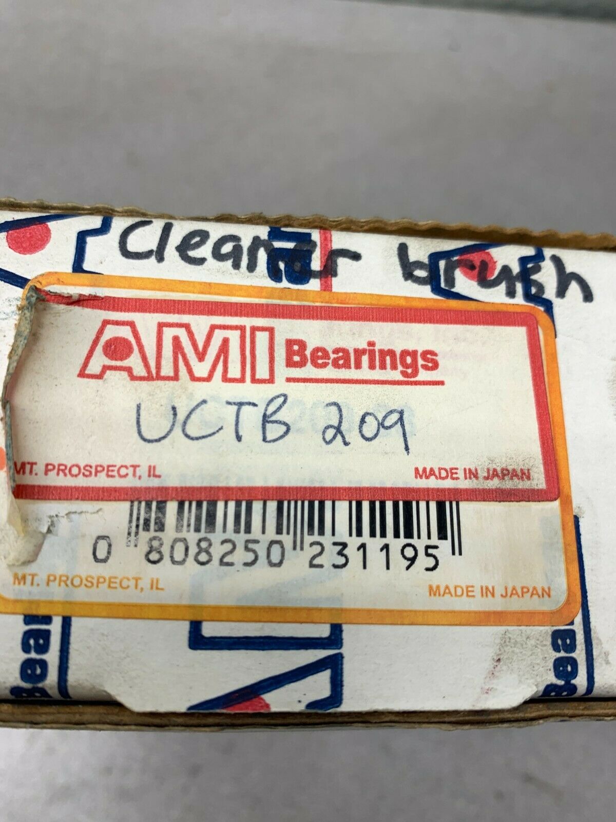 NEW IN BOX AMI PILLOW BLOCK BEARING UCTB 209