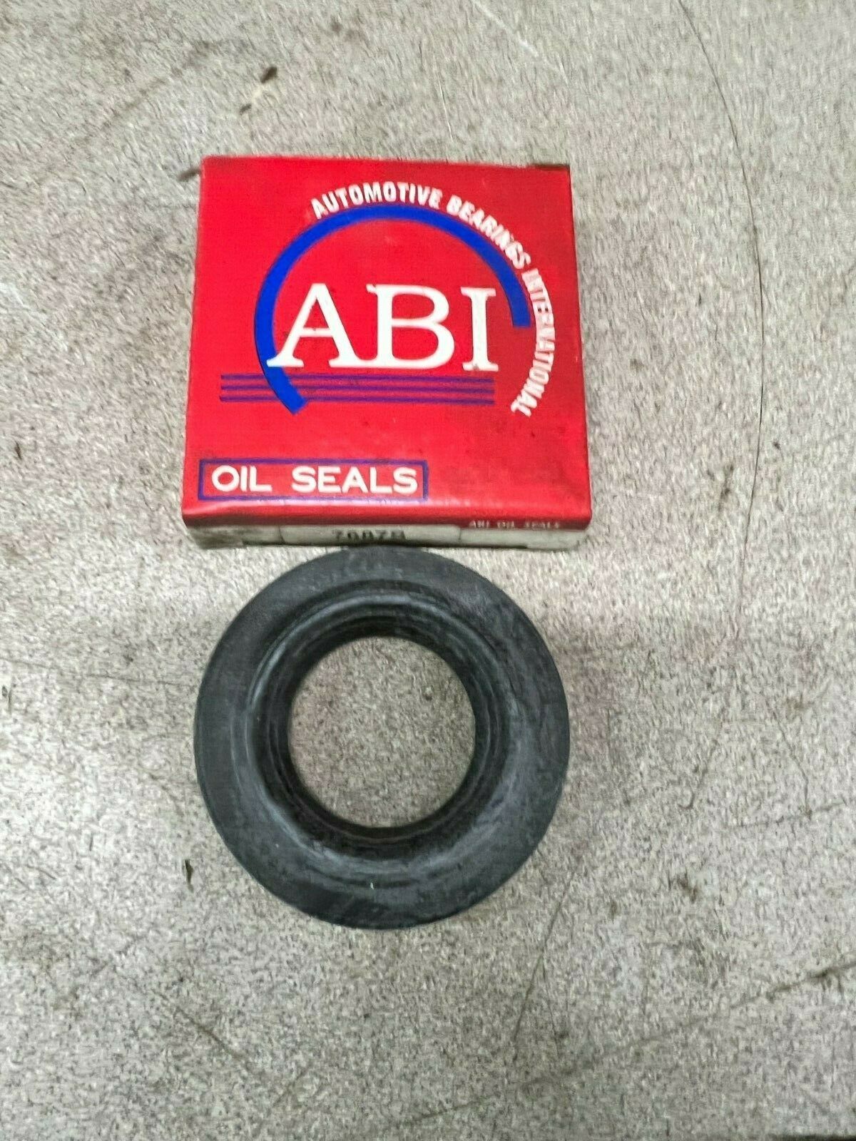 LOT OF 3 NEW IN BOX ABI OILSEAL 7687S