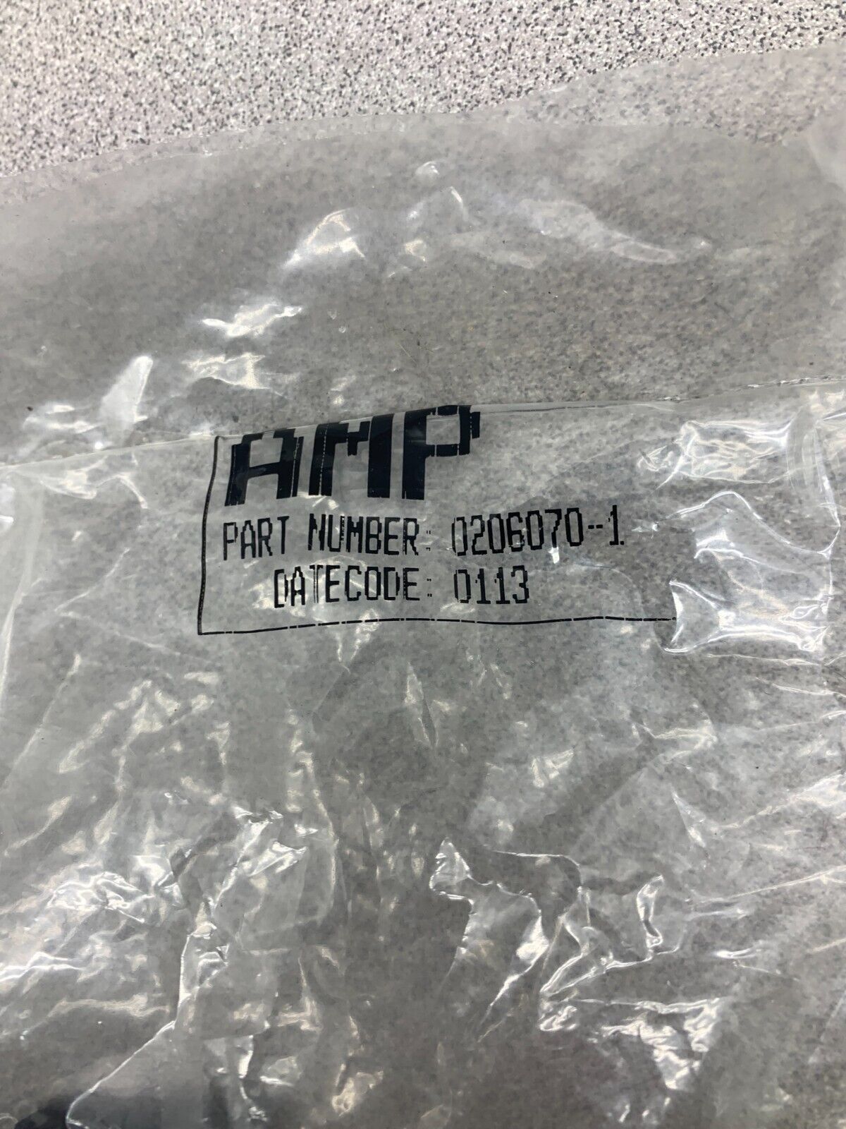 NEW LOT OF 6 AMP CONNECTOR BACKSHELL CLAMP 0206070-1