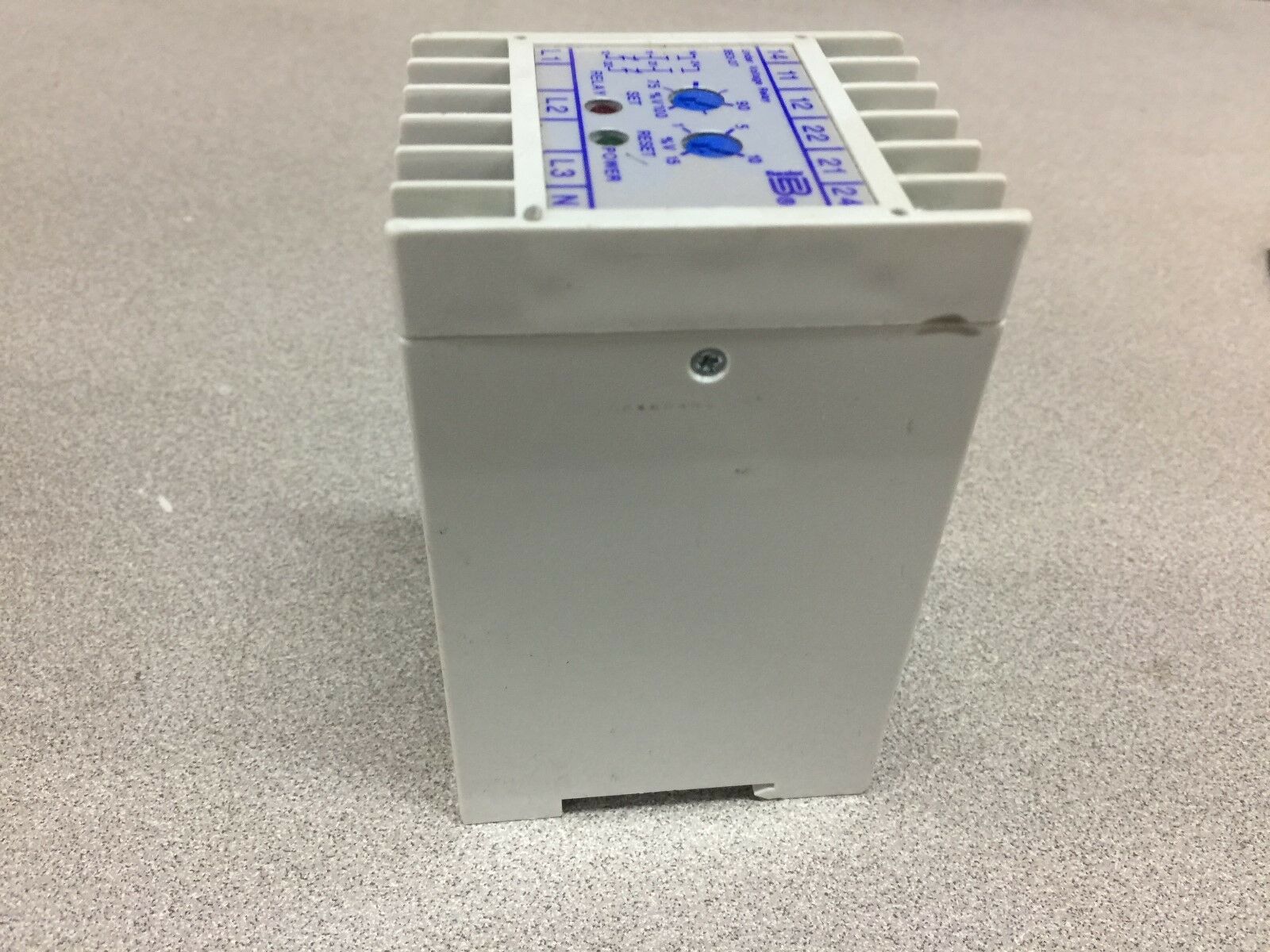 USED BASLER UNDER VOLTAGE RELAY BE3-27-1A1N2