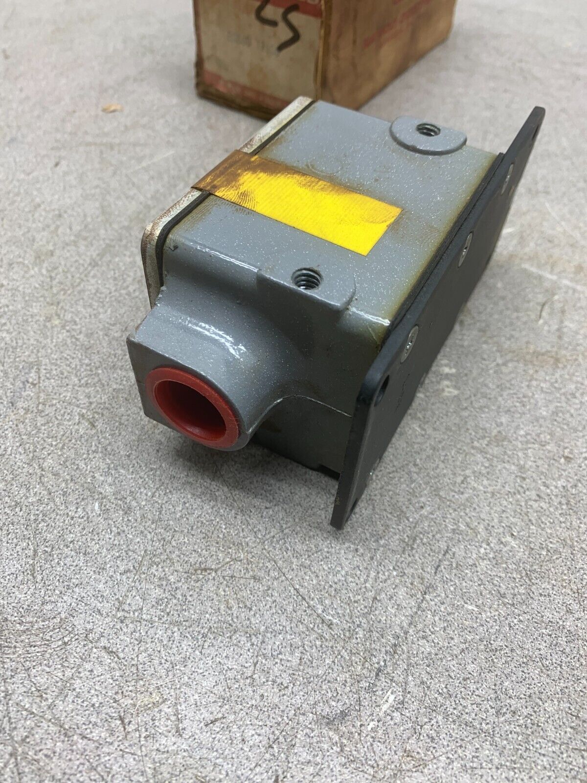 NEW IN BOX NAMCO SNAP-LOCK LIMIT SWITCH EA 060-12100