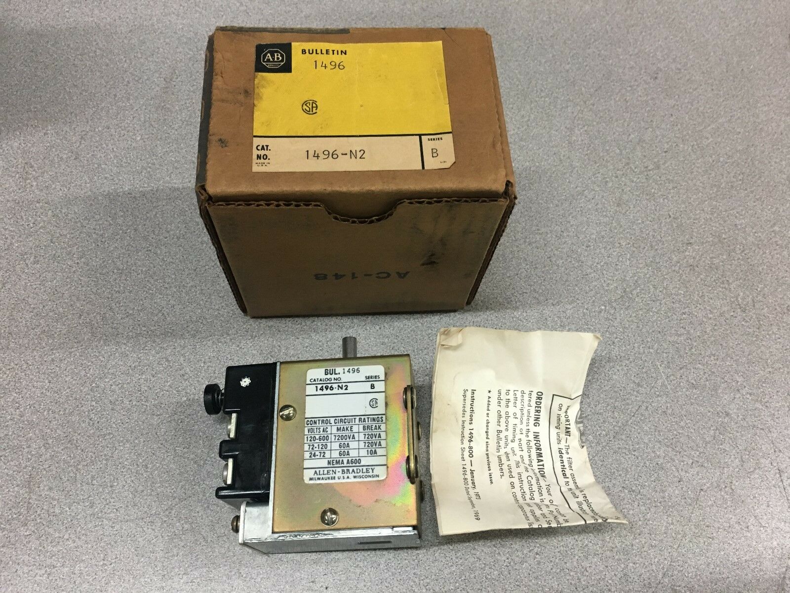 NEW IN BOX ALLEN BRADLEY PNEUMATIC  TIMER 1496-N2 SERIES B