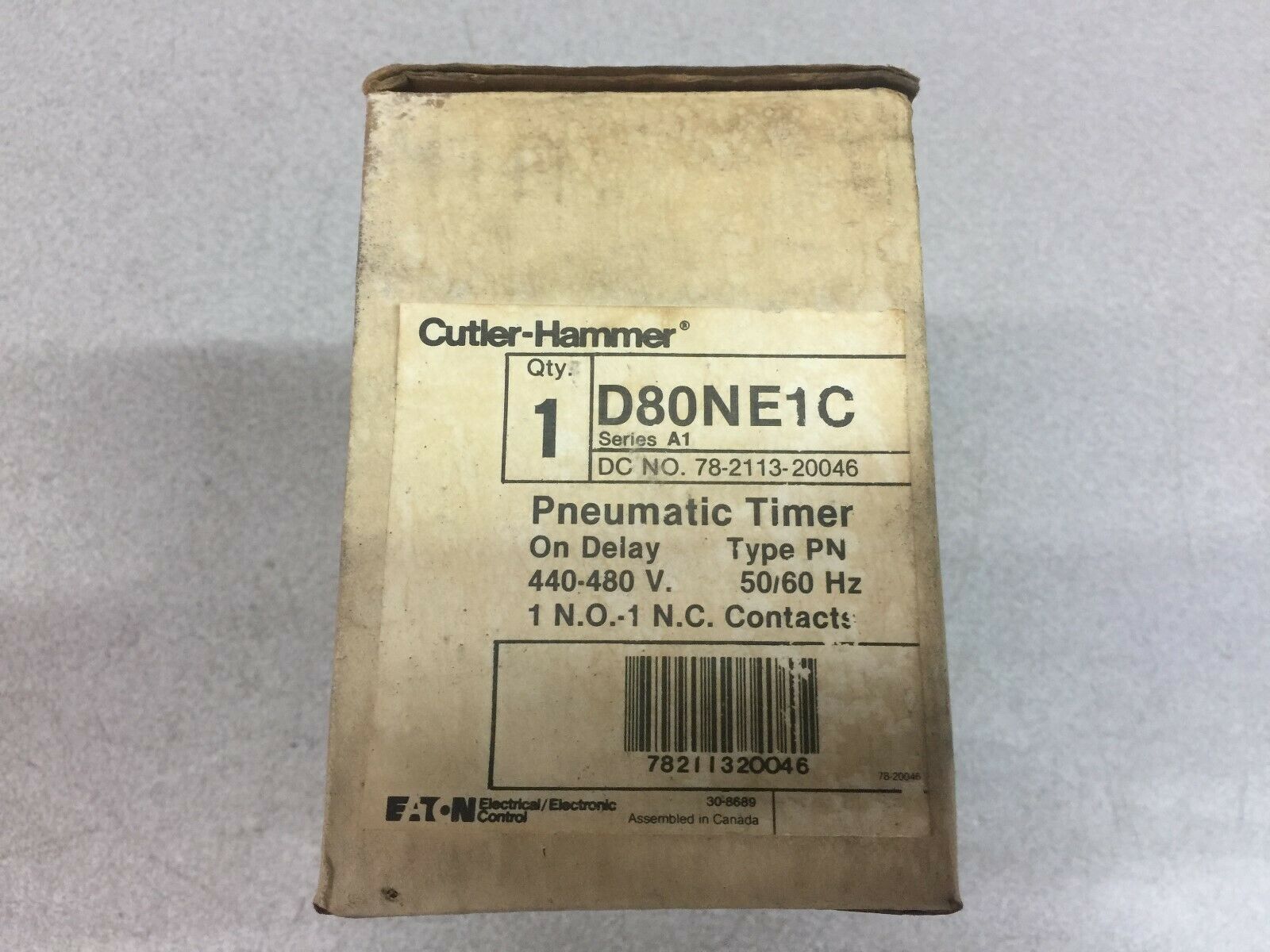 NEW IN BOX CUTLER HAMMER 480VAC COIL PNEUMATIC TIMER D80NE1C