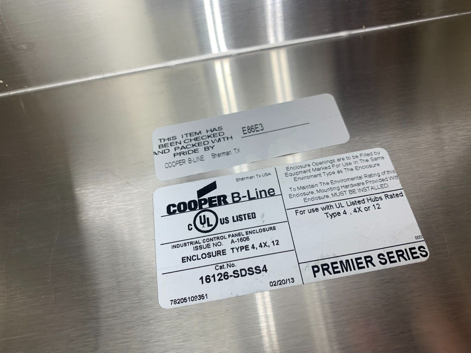 NEW COOPER B-LINE STAINLESS STEEL ENCLOSURE 16126-SDSS4