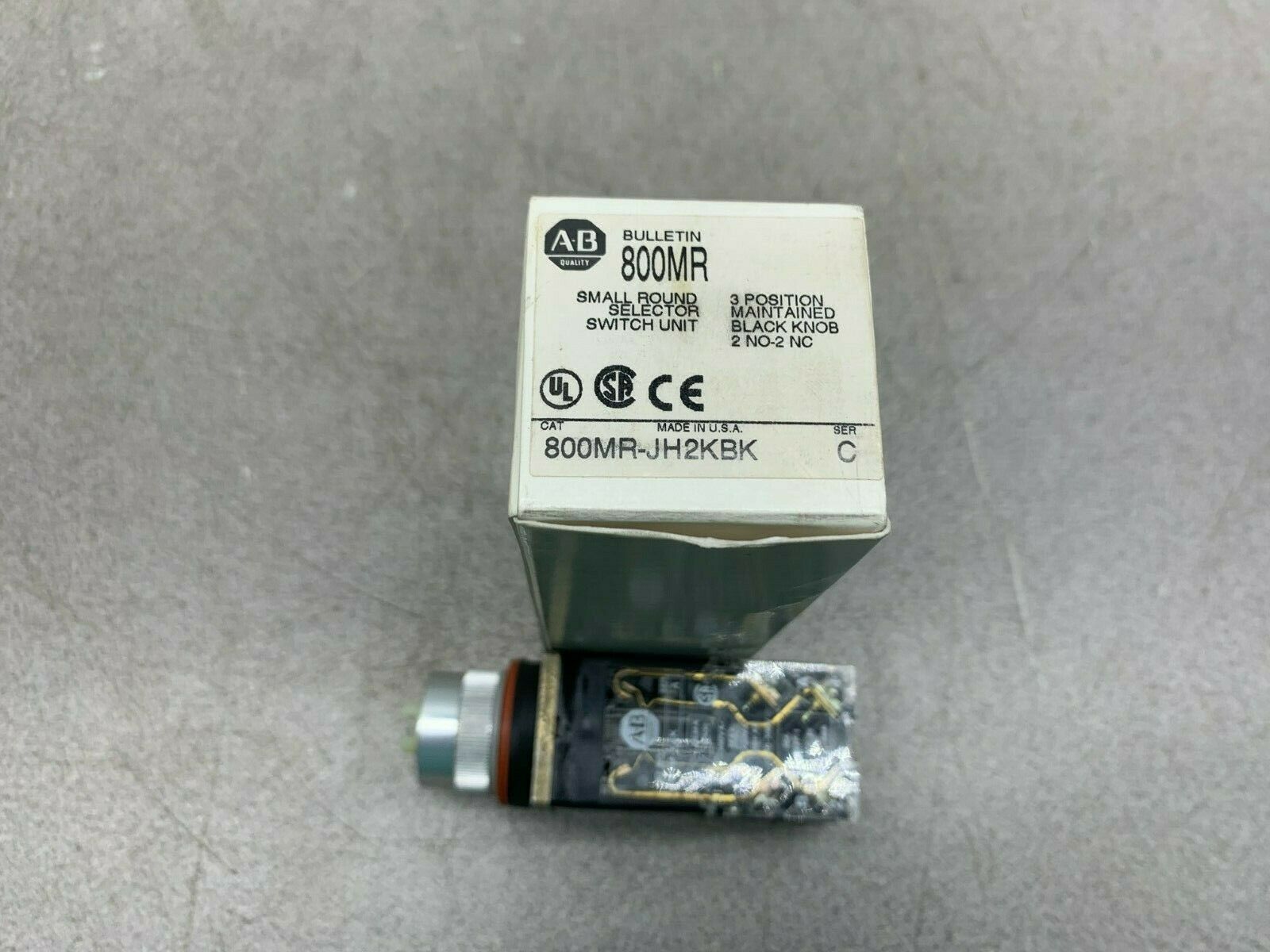 NEW IN BOX ALLEN BRADLEY SELECTOR SWITCH 800MR-JH2KBK