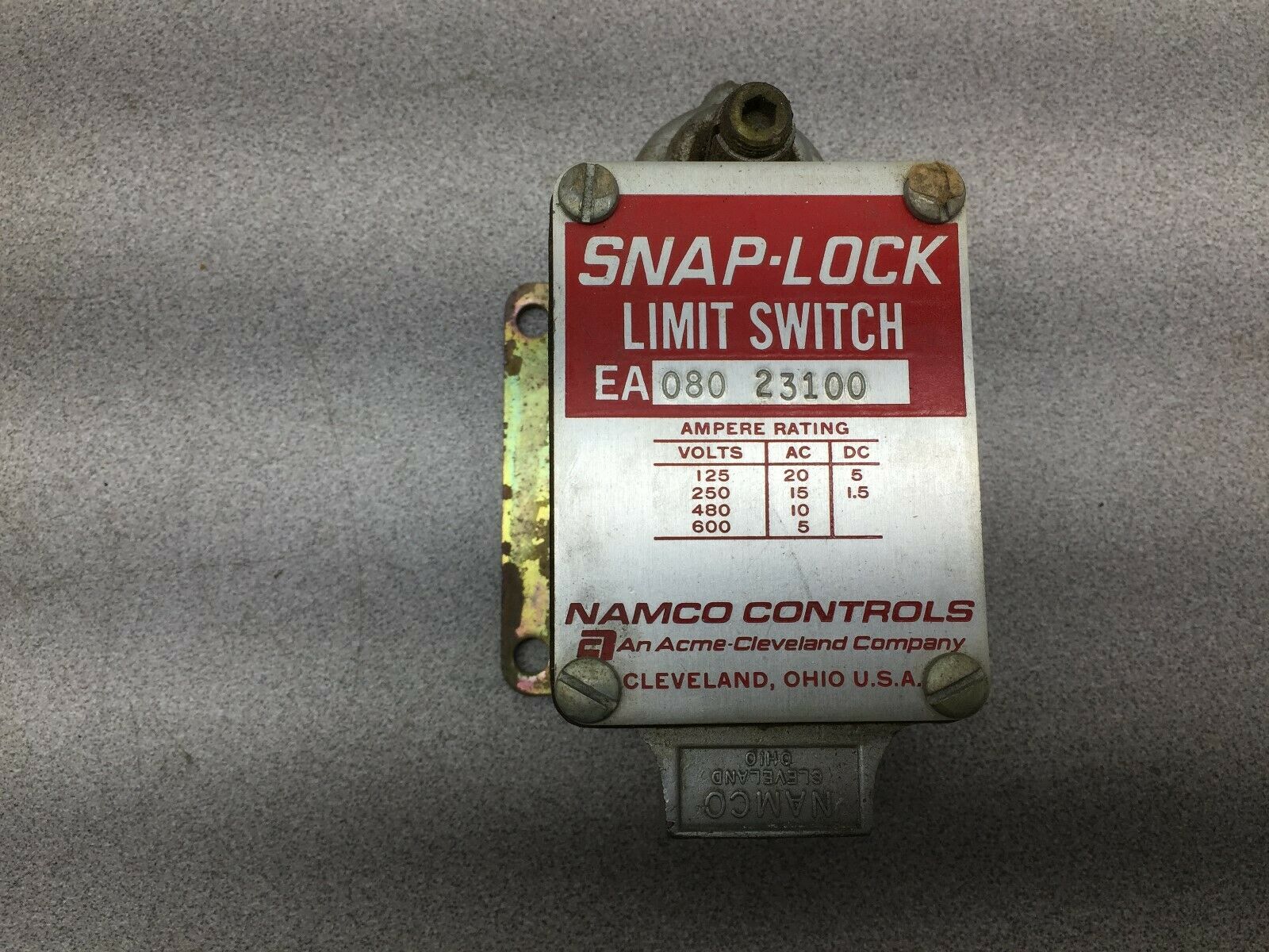 NEW NO BOX SNAP-LOCK LIMIT SWITCH EA 080-23100