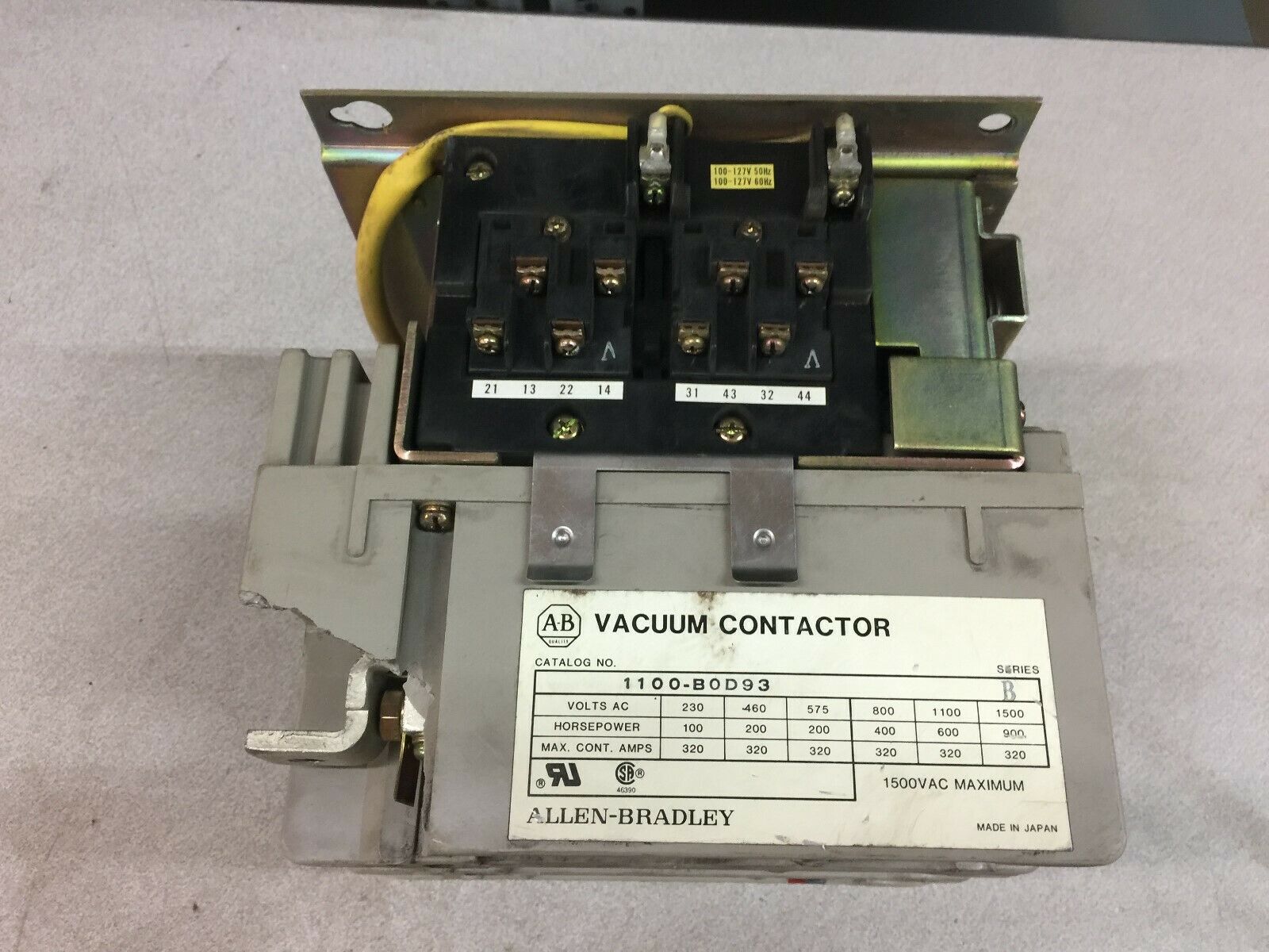 USED ALLEN BRADLEY 320AMP 1500VAC 120VAC COIL VACUUM CONTACTOR 1100-B0D93