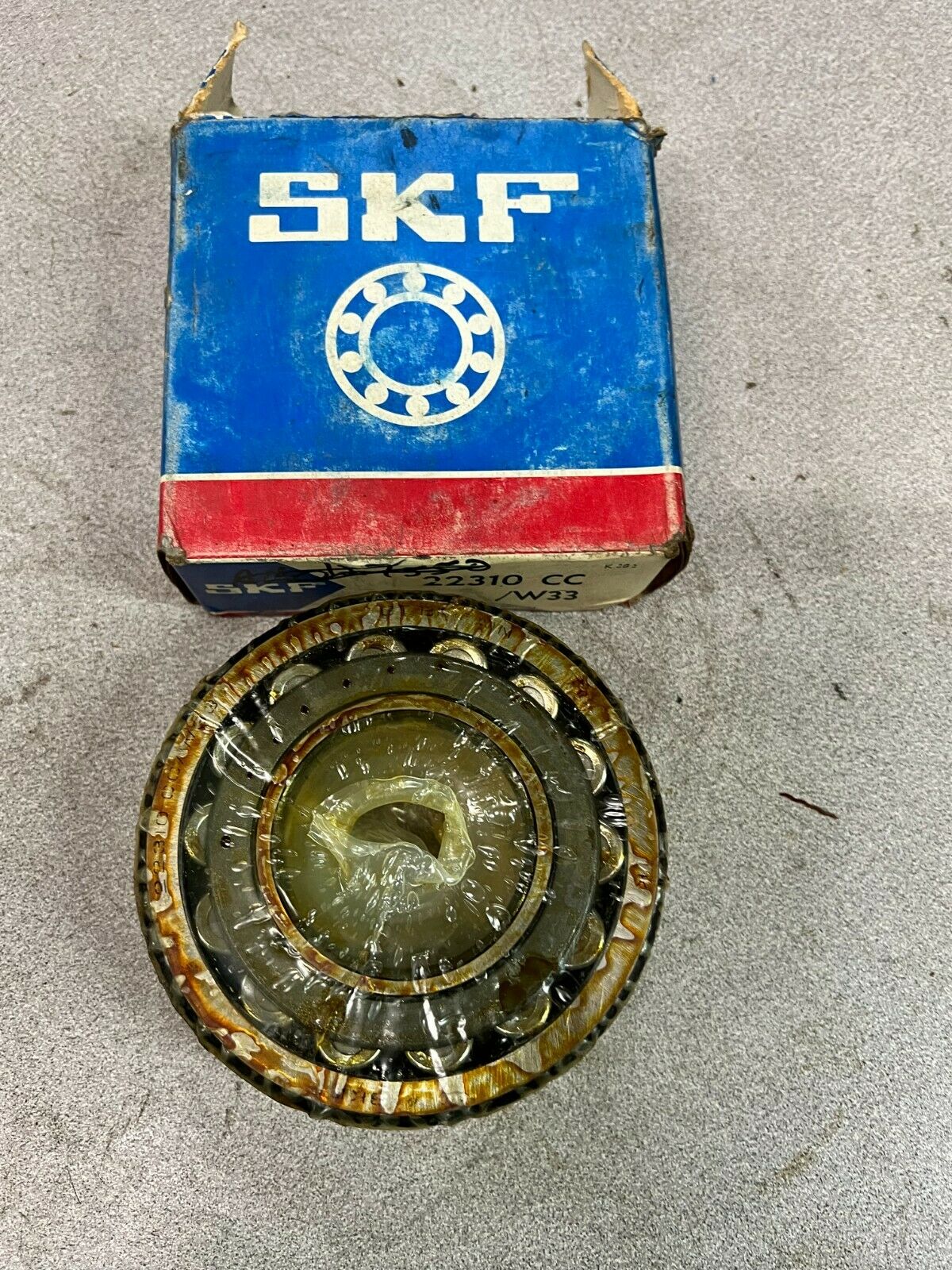 NEW IN BOX SKF BEARING 22310CC/W33