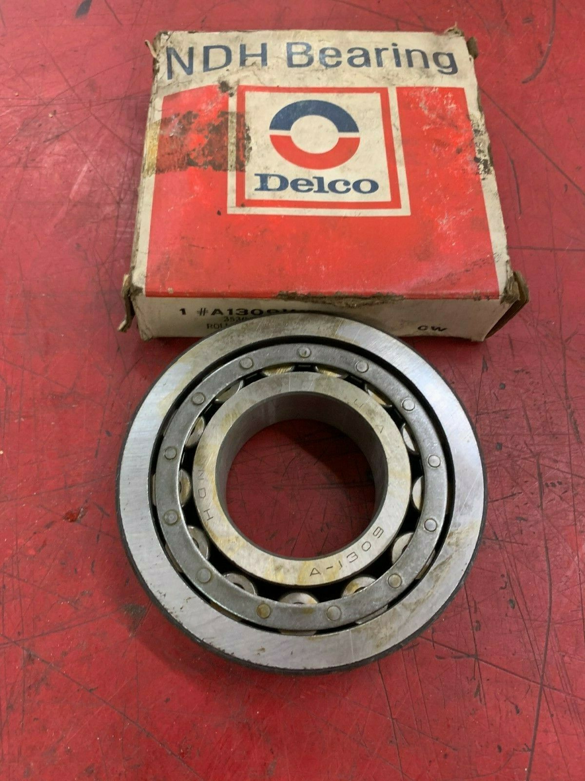 NEW IN BOX NDH BEARING WITH RACE A1309WB