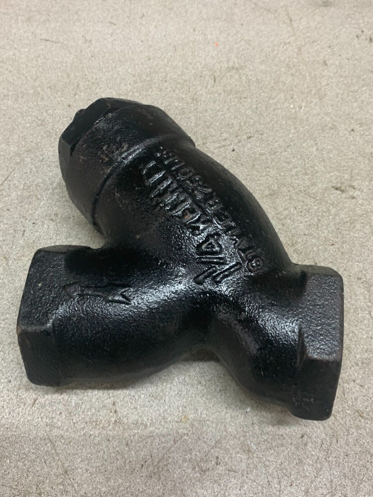 NEW NO BOX KECKLEY STYLE B Y-STRAINER 1-1/4" 250 lbs.
