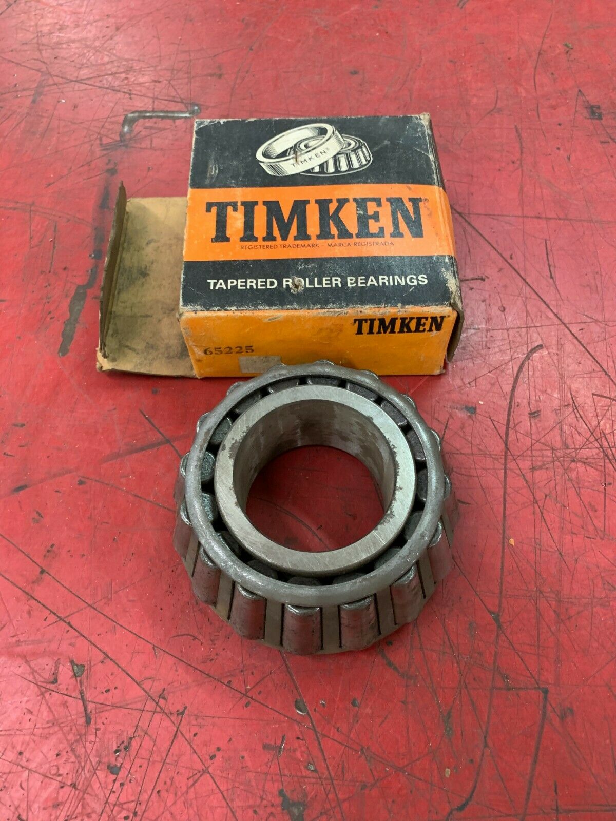 NEW TIMKEN TAPERED ROLLER CONE BEARING 65225