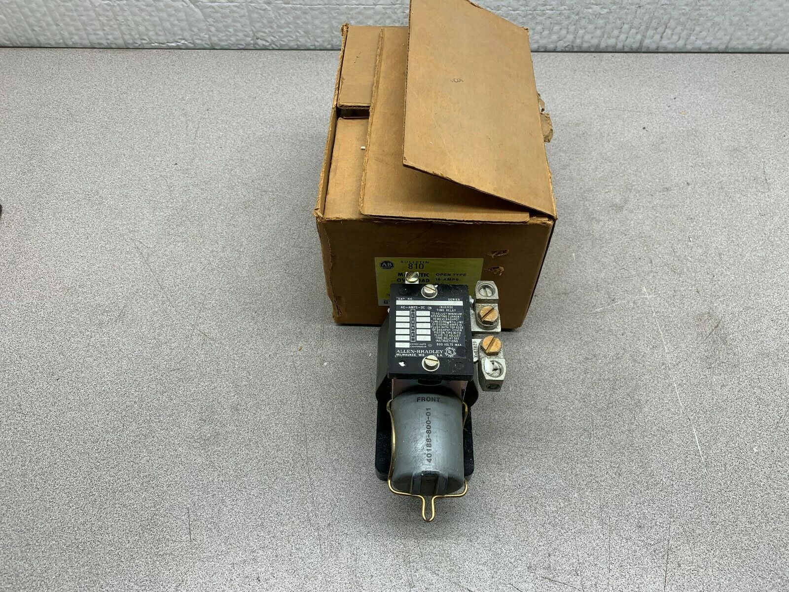 NEW IN BOX ALLEN-BRADLEY MAGNETIC OVERLOAD RELAY 810-A07A SERIES B