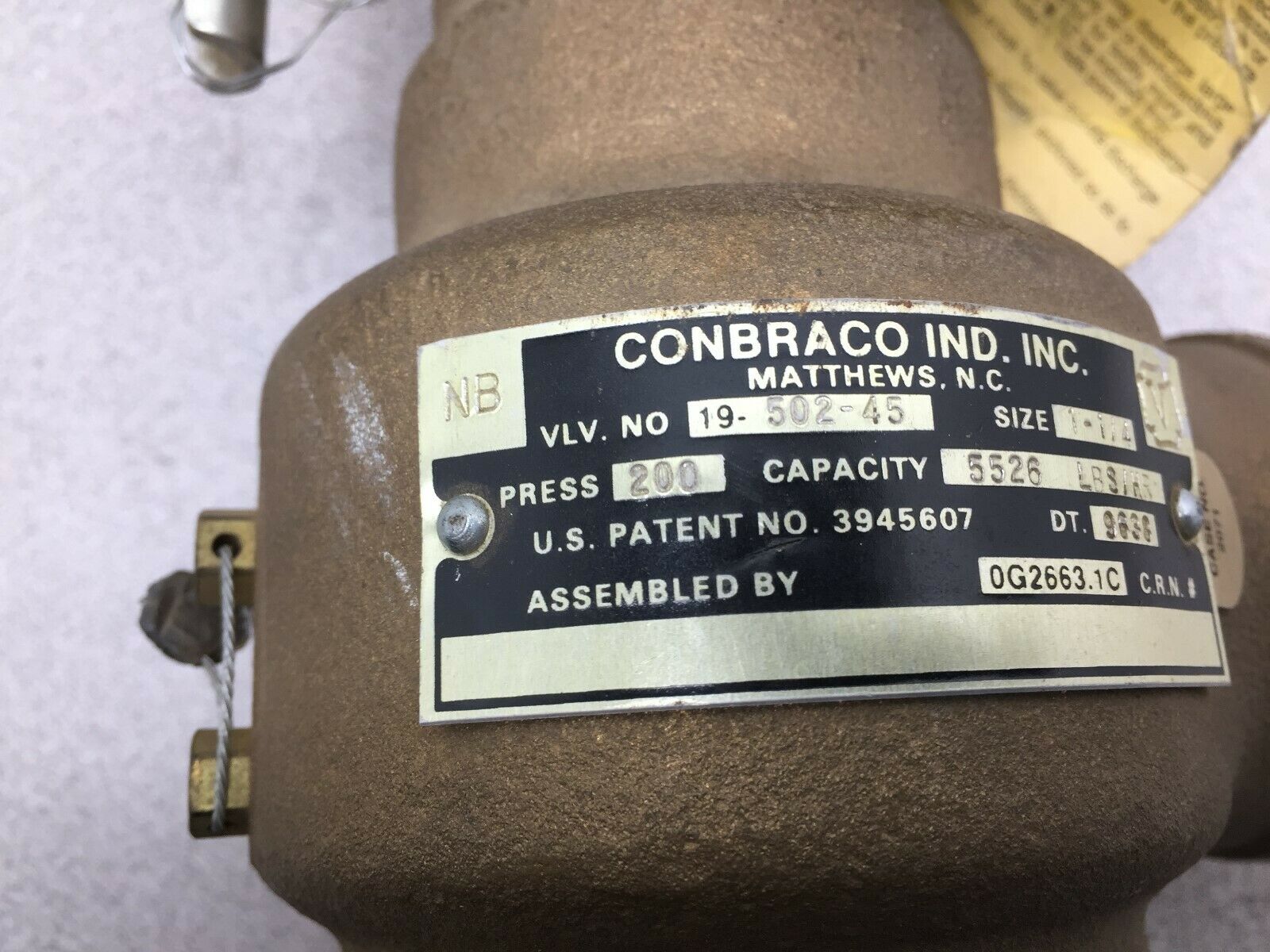 NEW NO BOX CONBRACO IND 1-1/4" 200PSI 5526LBS/HR PRESSURE RELIEF VALVE 19-502-45