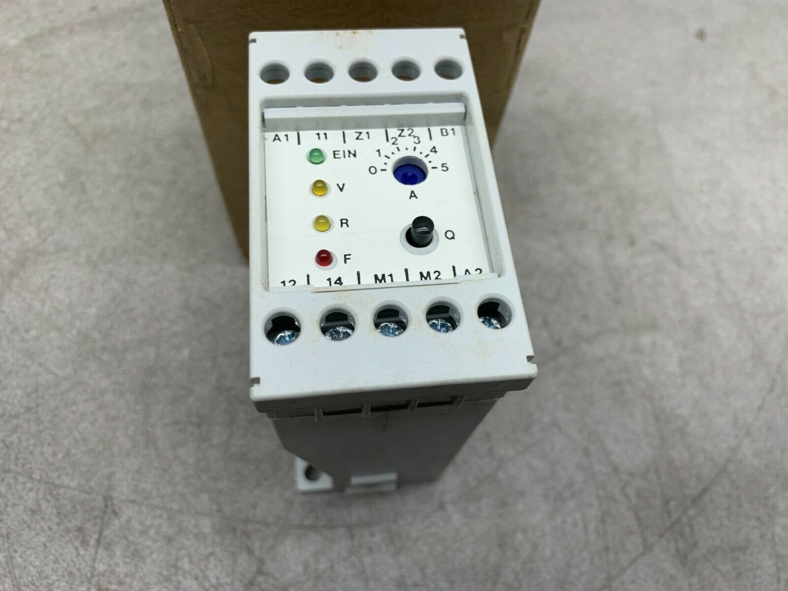 NEW IN BOX BERTRONIK RELAY SR36/5 BV1 RELAY 24V.