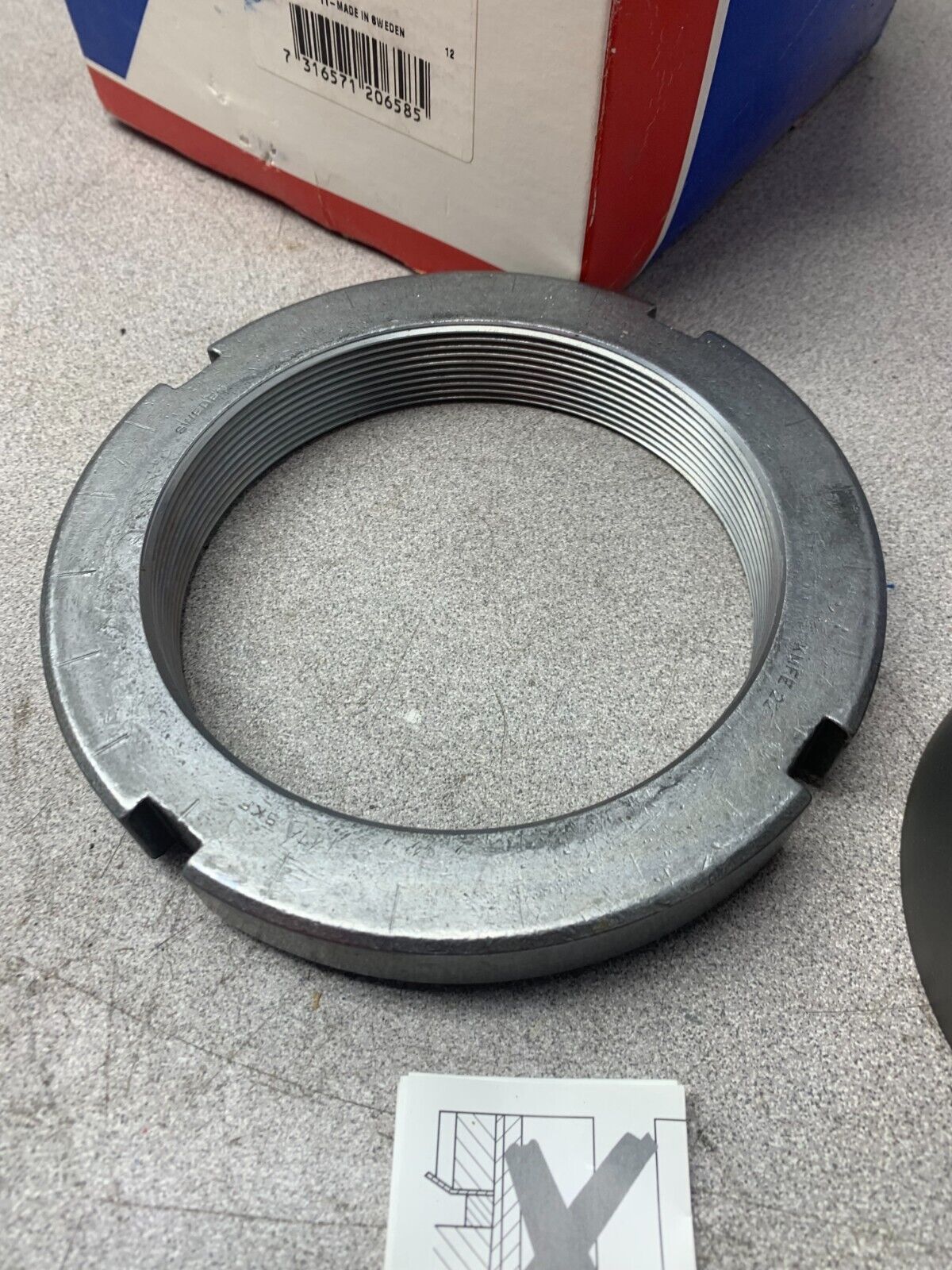 NEW SKF H322E ADAPTER BEARING PARTS H 322 E