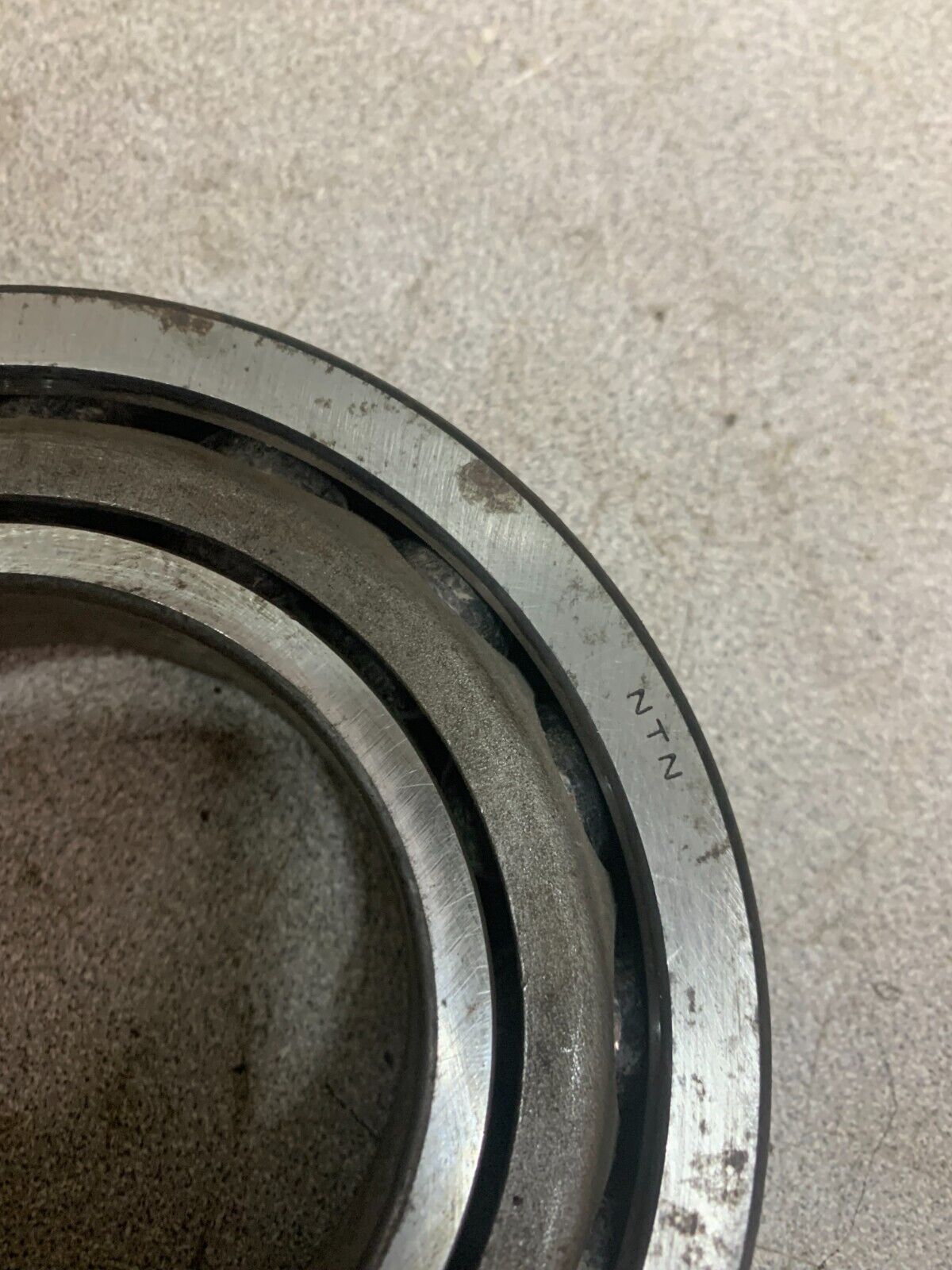 NEW NO BOX NTN ROLLER BEARING 7213BG