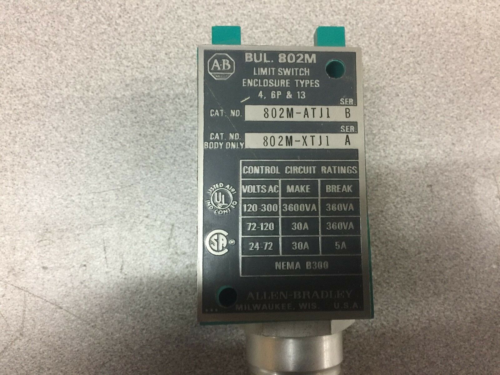 NEW ALLEN BRADLEY LIMIT SWITCH BODY 802M-XTJ1