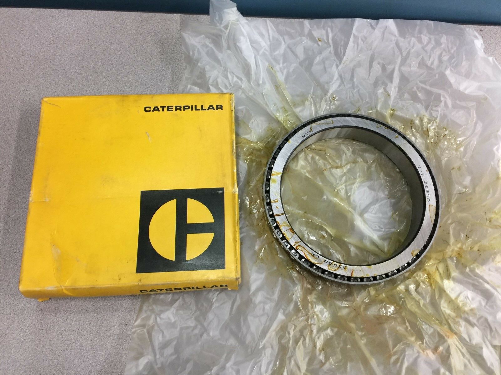 NEW IN BOX CATERPILLAR BEARING 2K5066X 8-4 / NTN36690