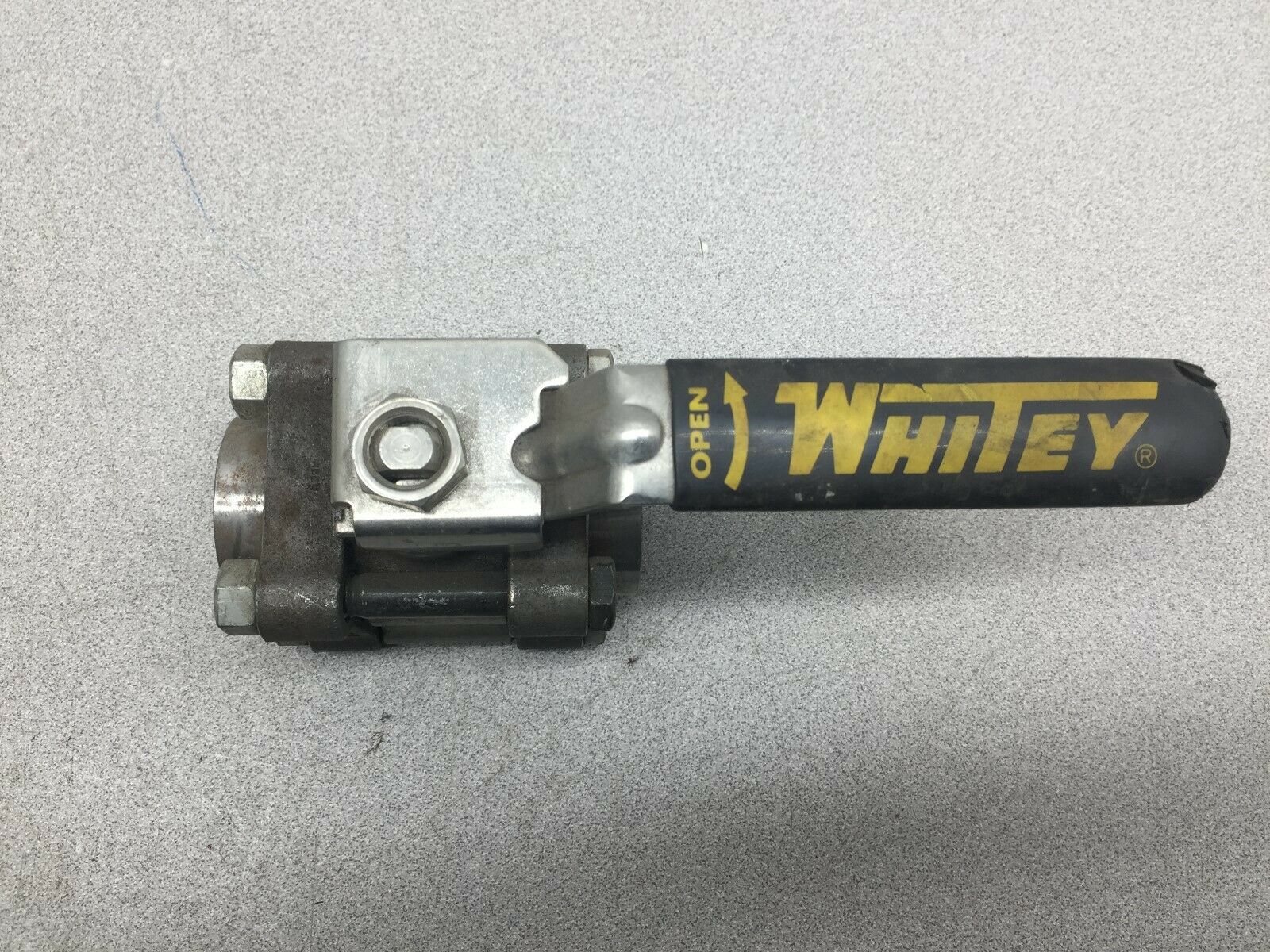 NEW NO BOX WHITEY 3/4 SOCKET WELD 1500 PSI 100 DEG F BALL VALVE SS-65TSW12P-1840