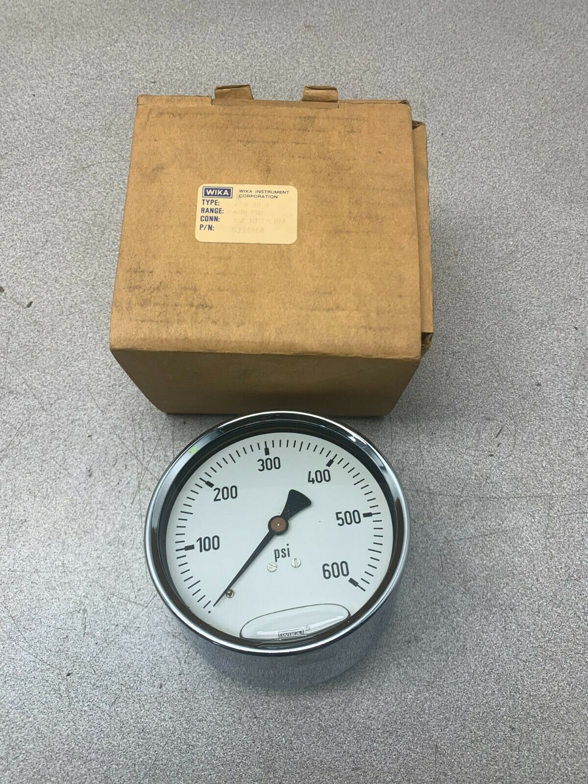 NEW IN BOX WIKA 0-600PSI PRESSURE GAUGE 1/4" NPT 9314466 TYPE 213.40.4"