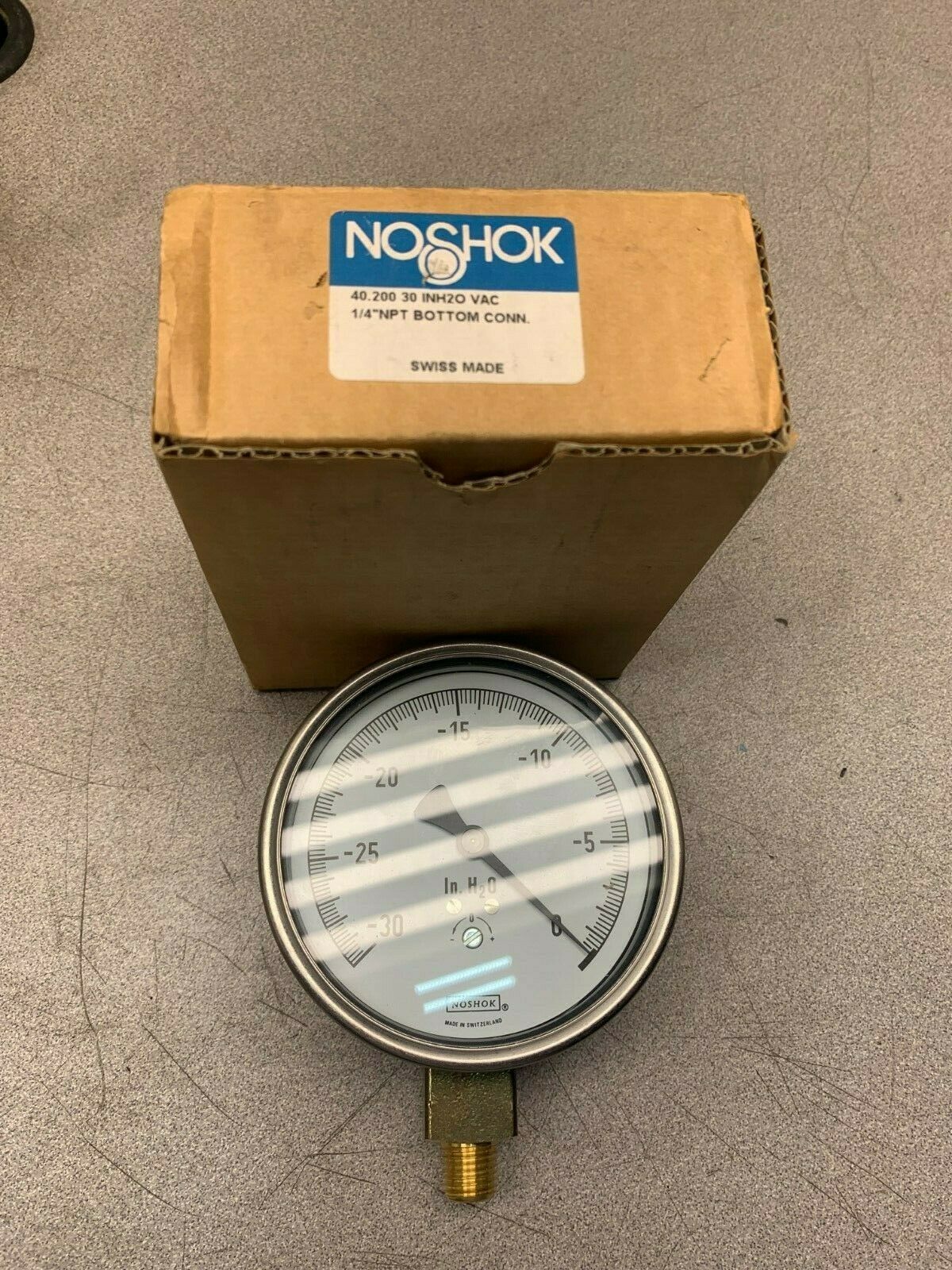 NEW IN BOX NOSHOK GAUGE 40.200 30 INH2O VAC