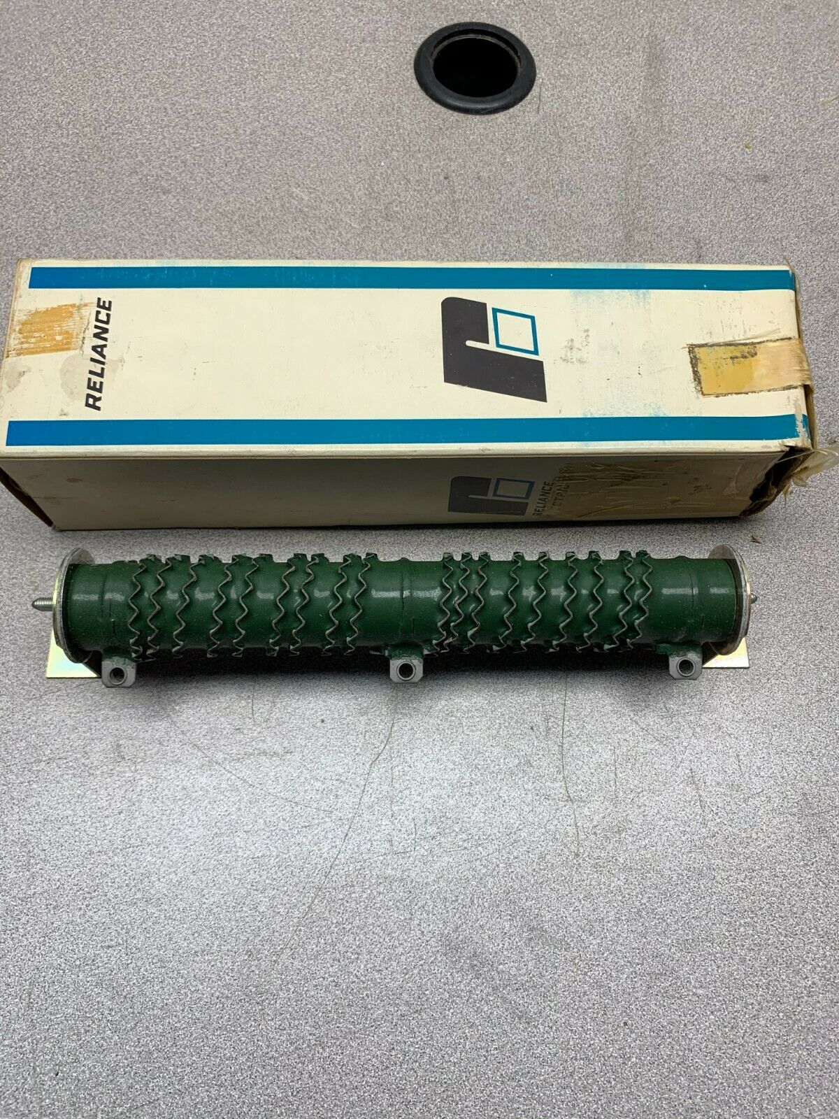 NEW IN BOX RELIANCE ELECTRIC RESISTOR 77869-RB