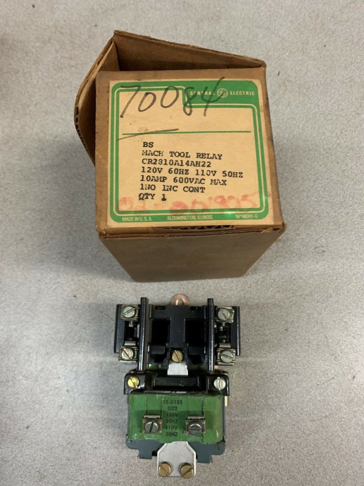 NEW IN BOX GE RELAY CR2810A14AH