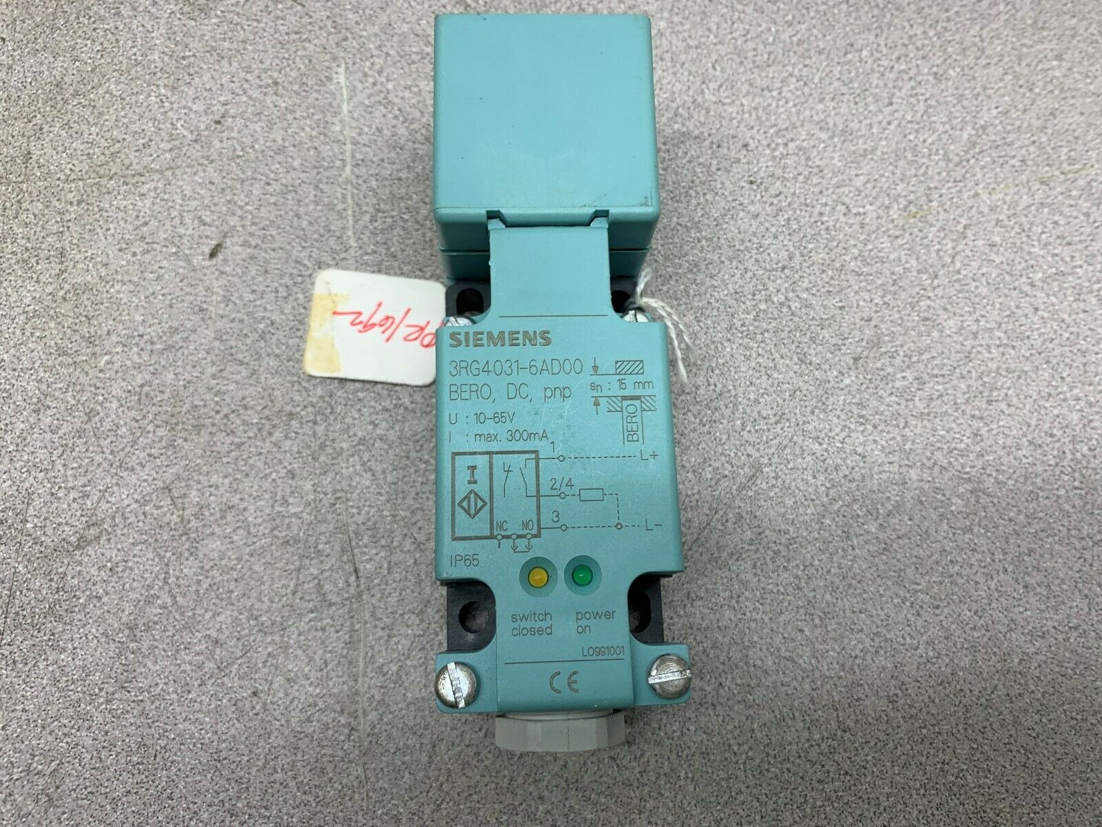 NEW NO BOX SIEMENS SENSOR 3RG4031-6AD00