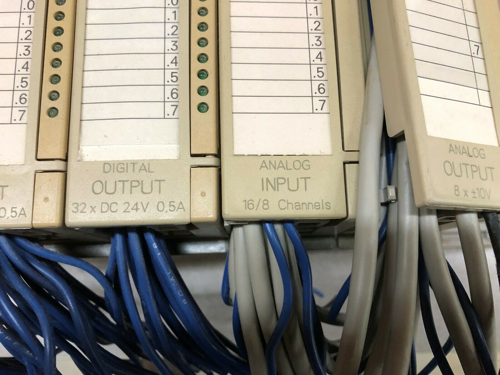 USED SIEMENS SIMATIC S5 SUBRACK ER1 / 6 ASSRT I/O MODULE / INTERFACE MODULE 6ES5