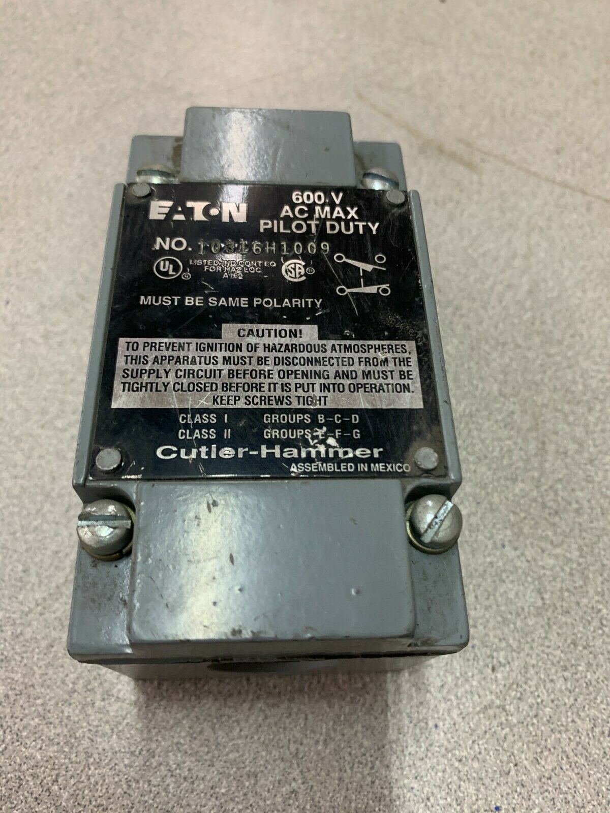 USED SQUARE D LIMIT SWITCH 10316H1009