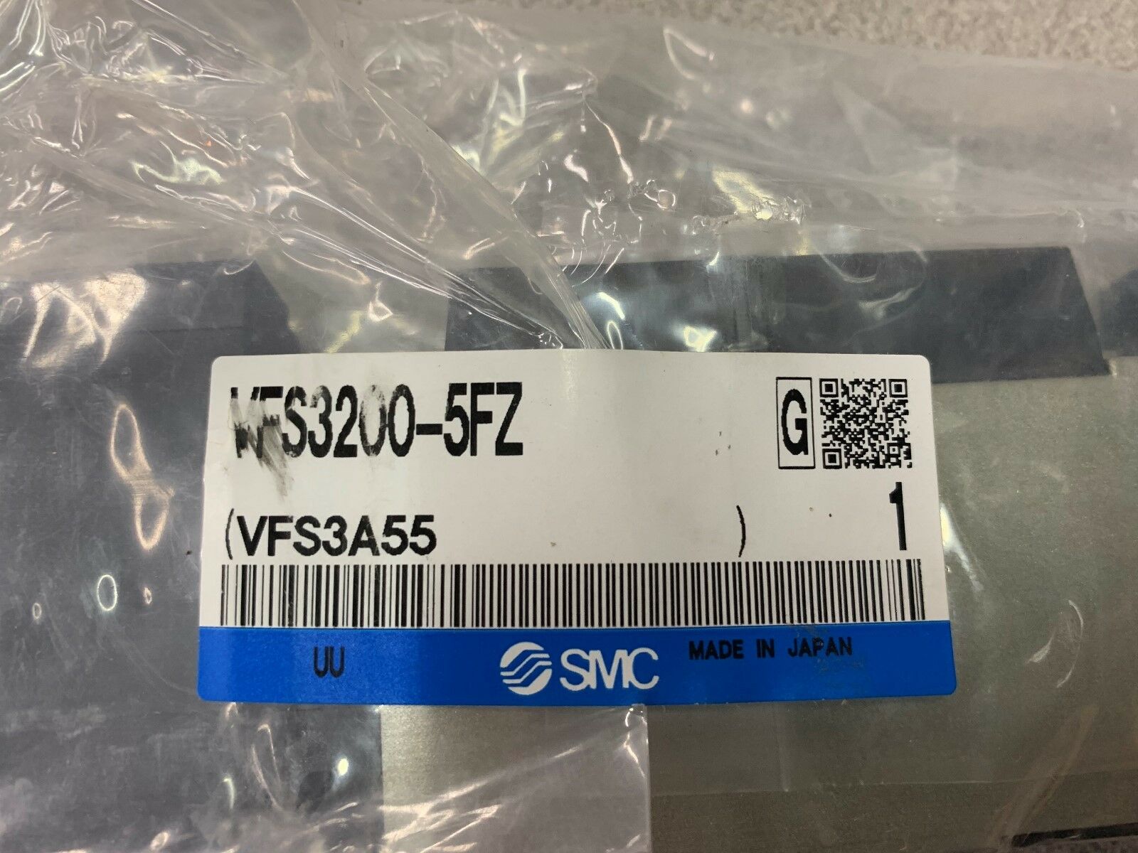 NEW NO BOX SMC VALVE VFS3200-5FZ