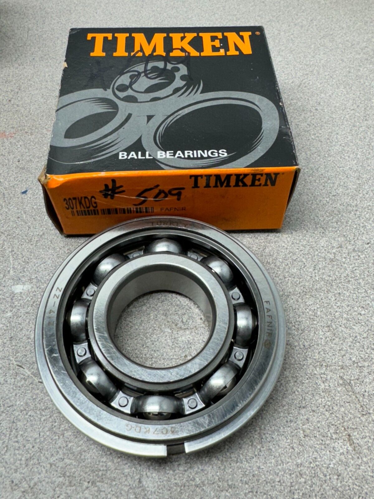 NEW IN BOX TIMKEN ROLLER BEARING 307KDG