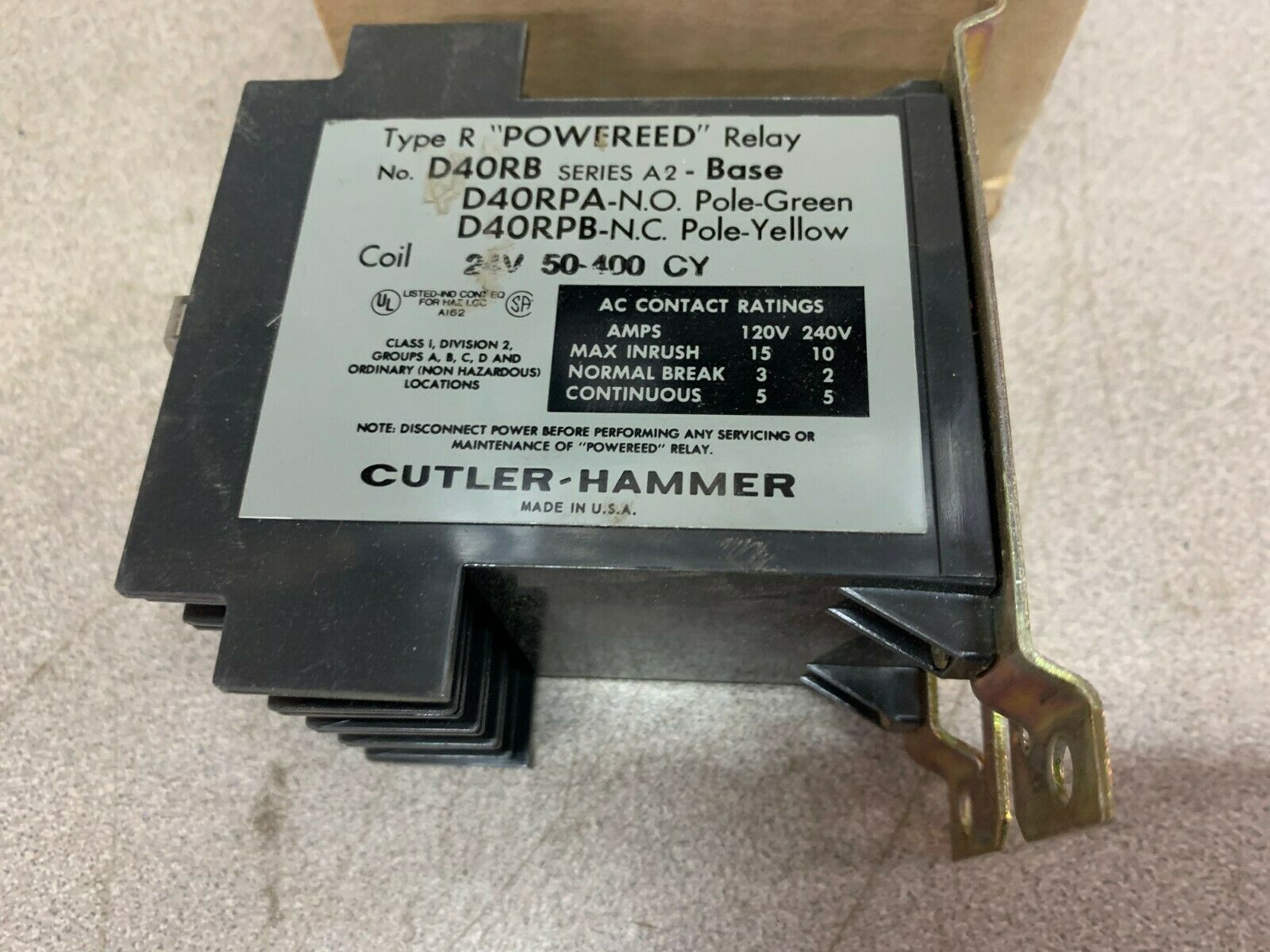 NEW IN BOX CUTLER HAMMER RELAY D40RBT