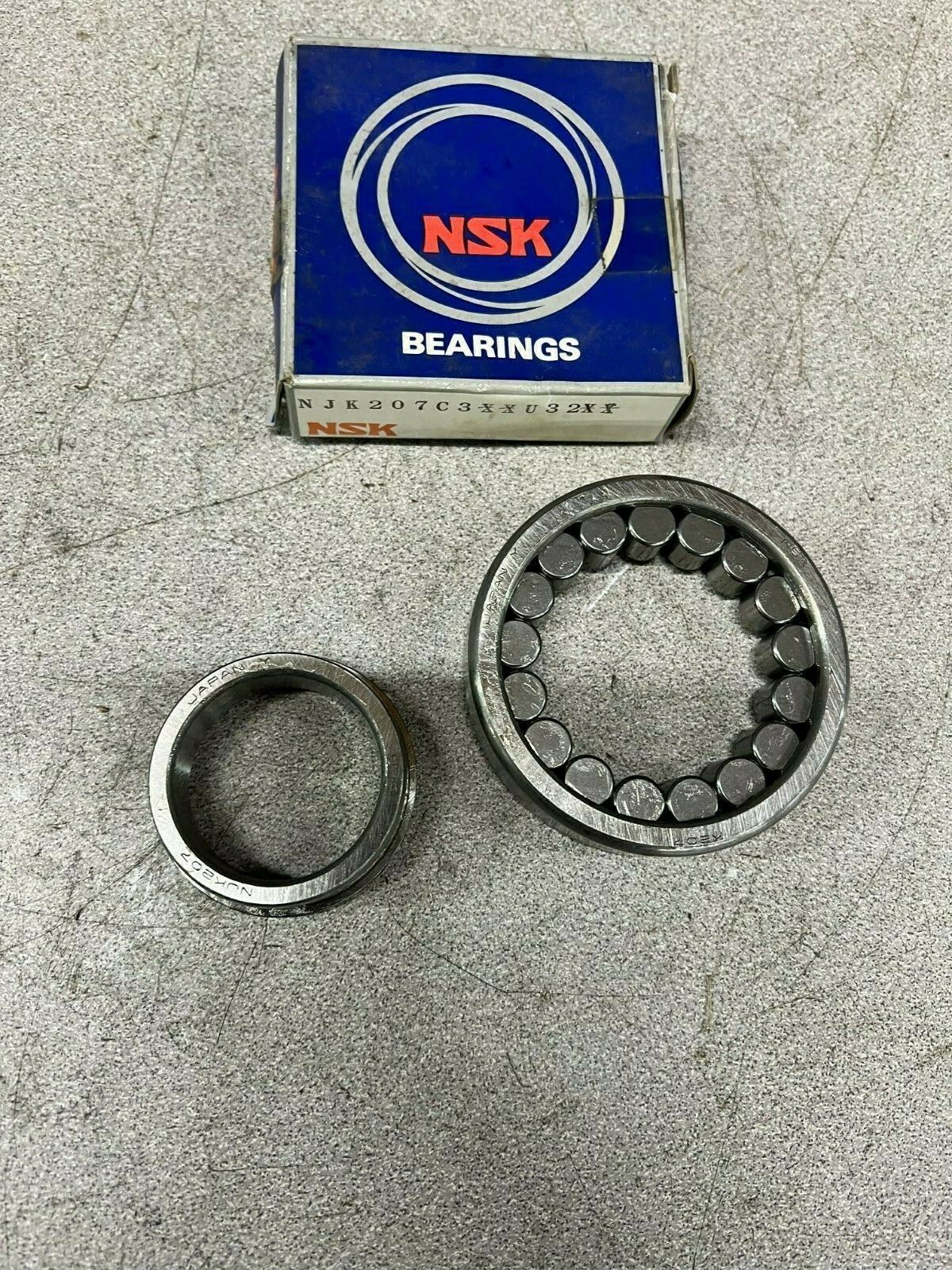 NEW IN BOX NSK NJK207 K207 CYLINDRICAL BEARING  NJK207C3XXU32XX