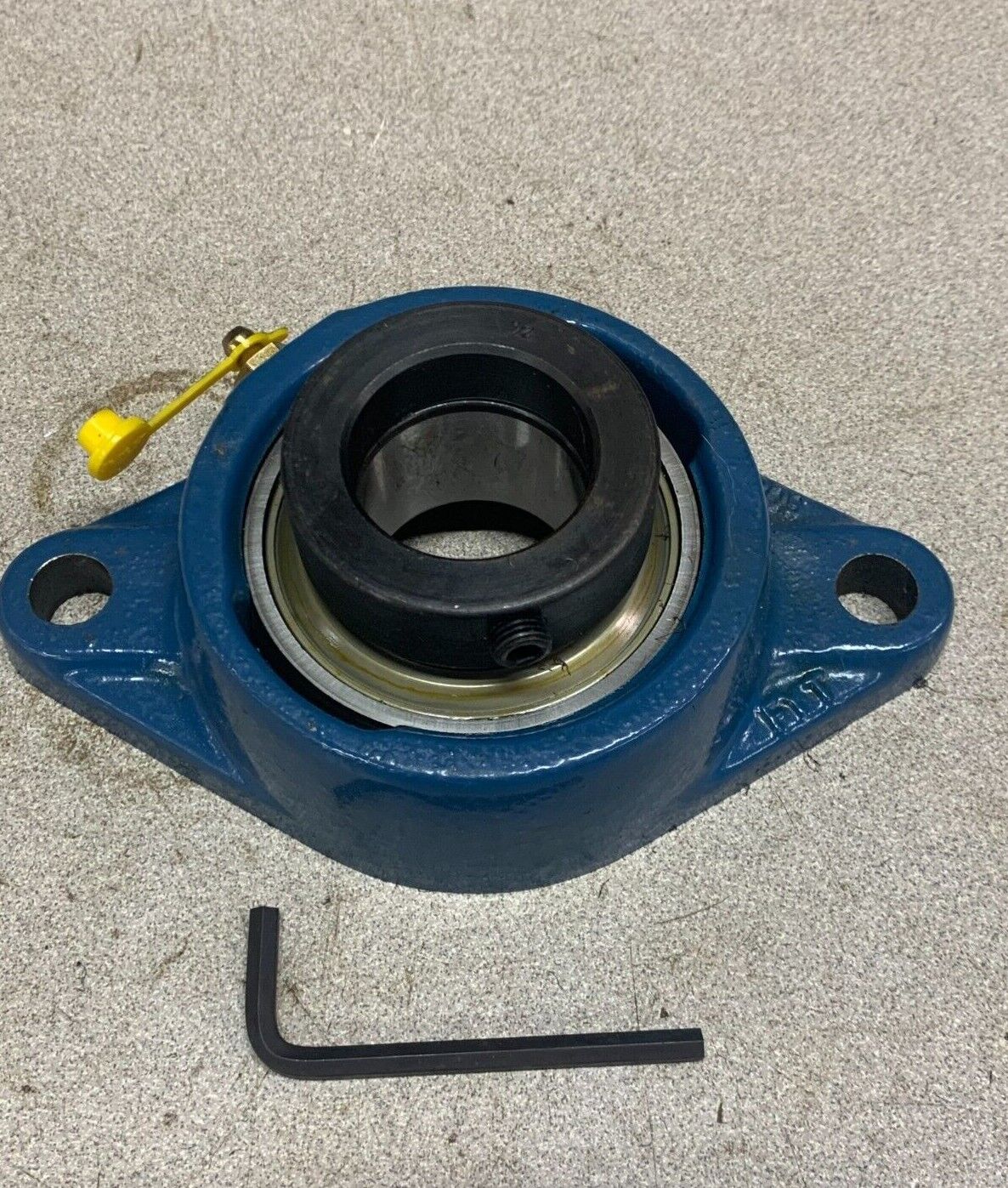 NEW NO BOX SKF 2-BOLT FLANGE BEARING FYT 508 WITH YET 208-108 INSERT 1-1/2" BORE