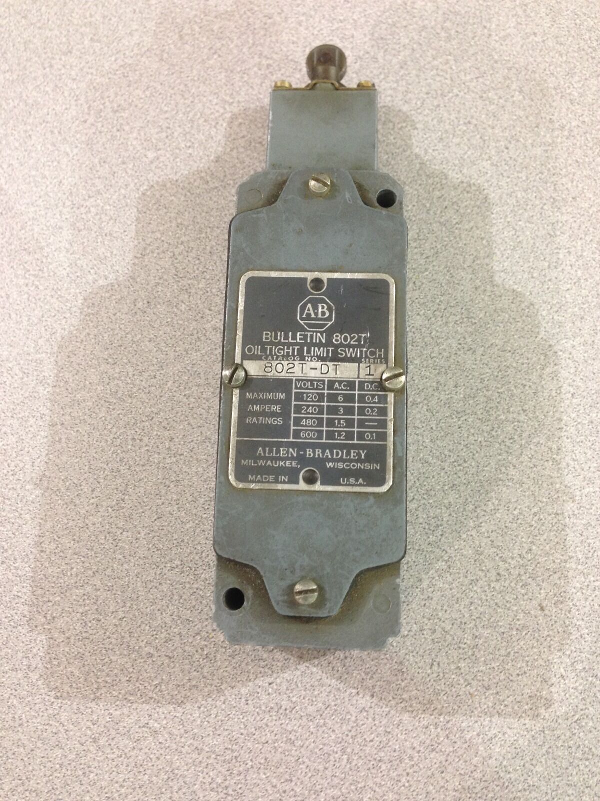 USED ALLEN-BRADLEY LIMIT SWITCH  802T-DT SERIES 1  (H5)