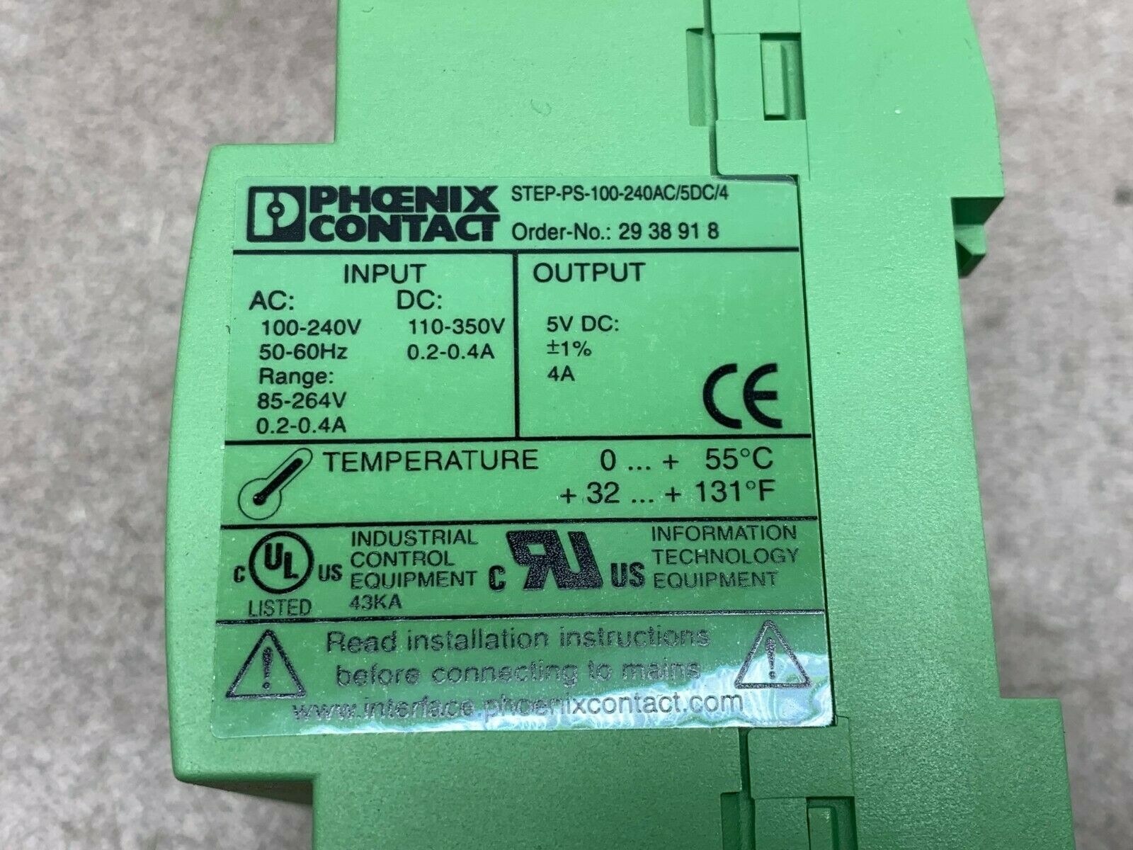 NEW IN BOX PHOENIX CONTACT STEP POWER SUPPLY STEP-PS-100-240AC/5DC/4