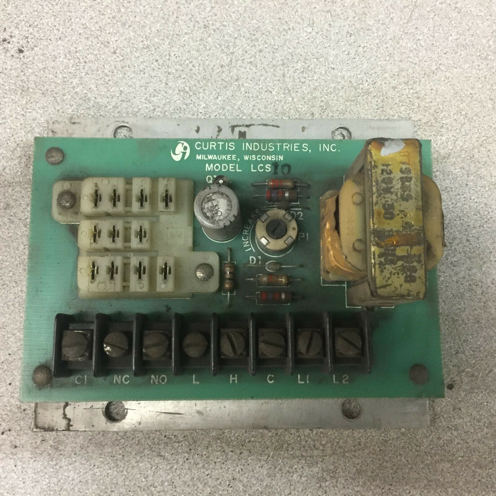 USED CI LEVEL CONTROL CIRCUIT BOARD (MISSING RELAY) LCS-10