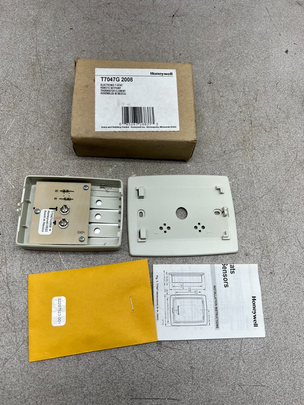 NEW IN BOX HONEYWELL ELECTRONIC T-STAT T7047G 2008