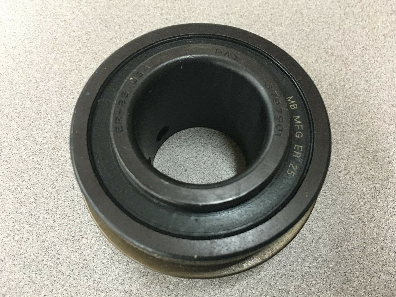 NEW NO BOX MB BEARING ER 25