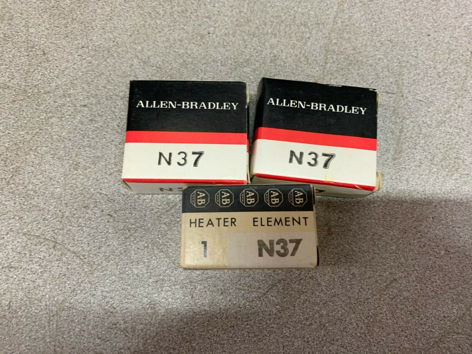 LOT OF 3 NEW IN BOX ALLEN BRADLEY HEATER ELEMENT N37